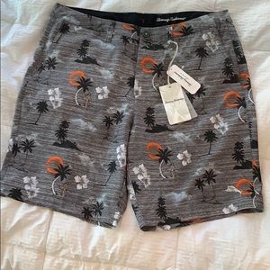 Men’s Tommy Bahama swim trunks NWT as 35